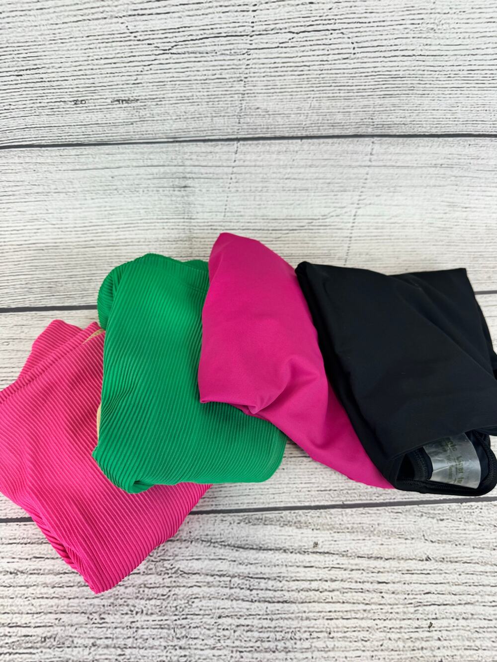 Old Navy Plus Size 4 Pack Of Swimsuit Bottoms Size 3X